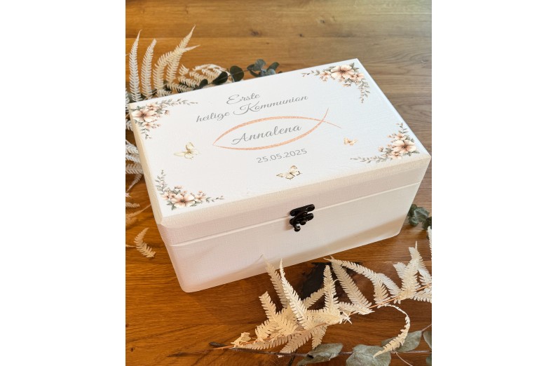 Personalisierte Erinnerungsbox mit Blumen, Schmetterlingen und Fischsymbol zur Kommunion, Konfirmation oder Taufe
