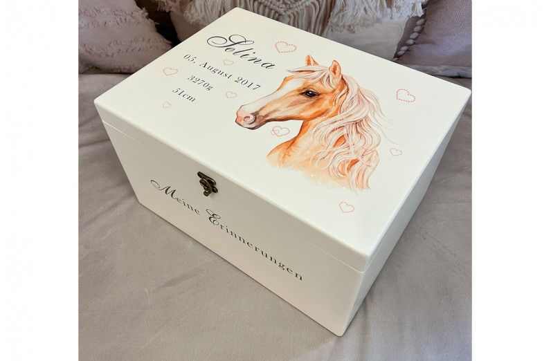 Memory box with horse motif and dates of birth