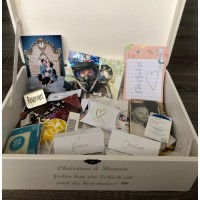 Reminder box with wedding motif and golden letters